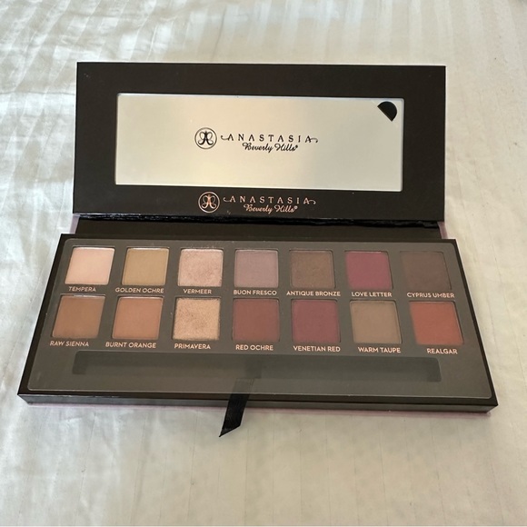 Anastasia Modern Renaissance Eyeshadow Palette - Picture 3 of 3